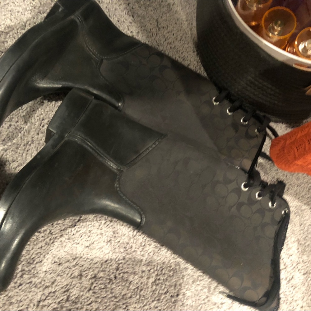 Black Patterned Knee-High Boots - Picture 2 of 2